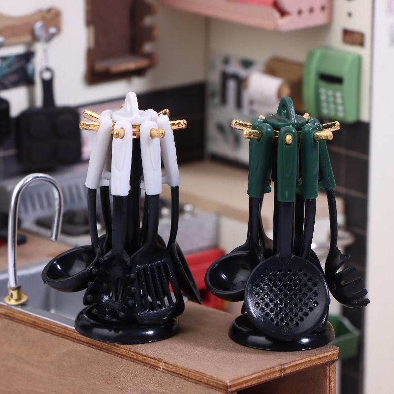 Kitchen Gadgets Under 100 - 1Set Puppenhaus Miniatur Hangable Küchengeschirr Mini
